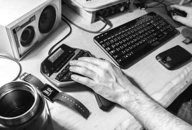 切尔西没有计划在冬窗引进中后卫，认为人员储备已足够